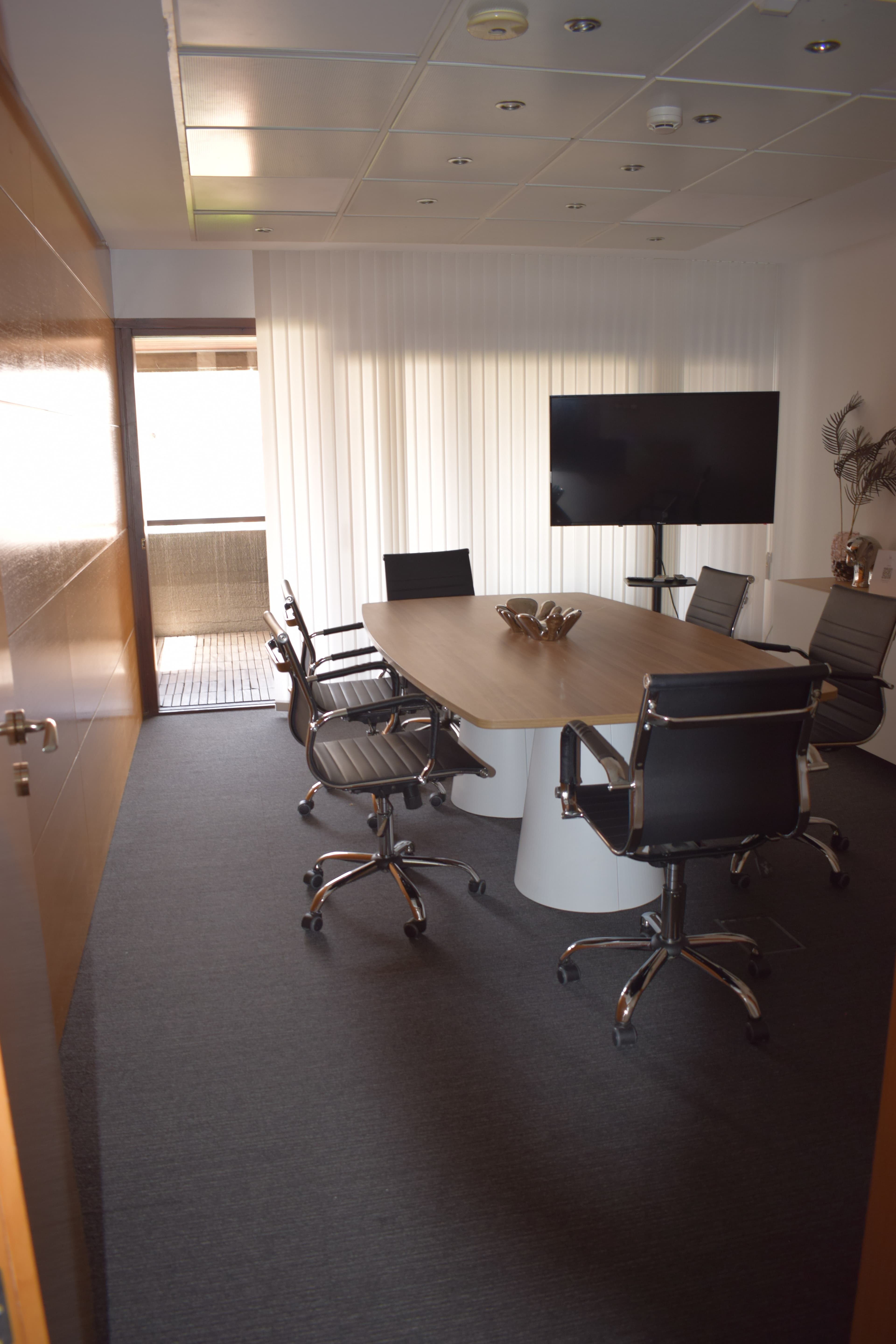Oficina Urbane Select